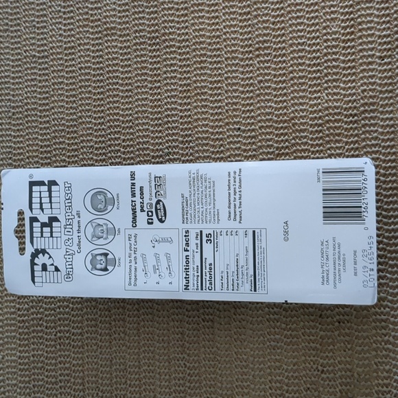 Pez sonic hedgehog "sonic" dispenser w/ candy New - Picture 2 of 4